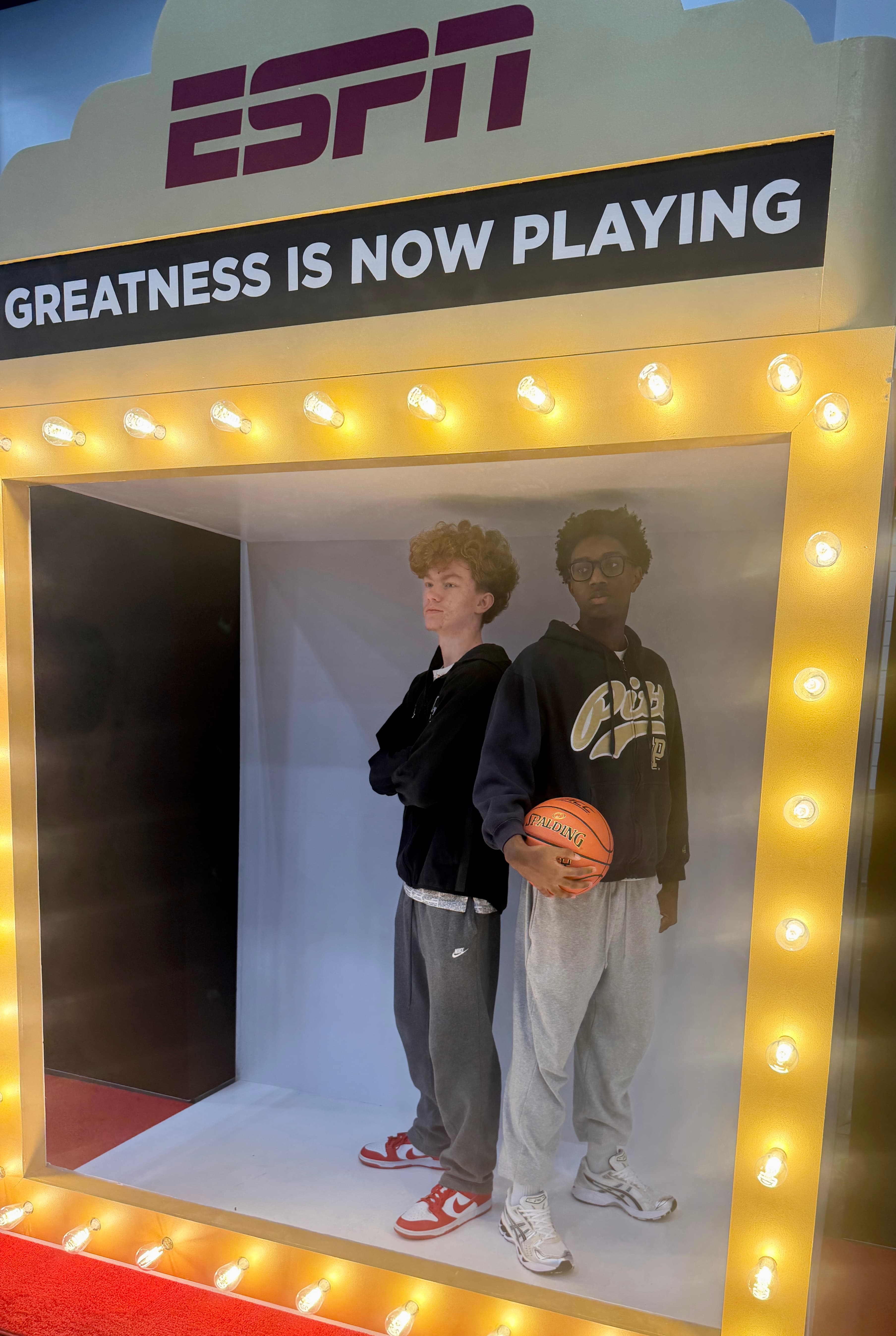 Center Stage: ESPN Magazine Photo Experience at the SEC Women's Tournament | PivotXP